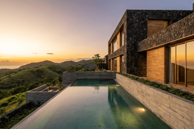 high-yield lombok rental villa with infinity pool in kuta mandalika